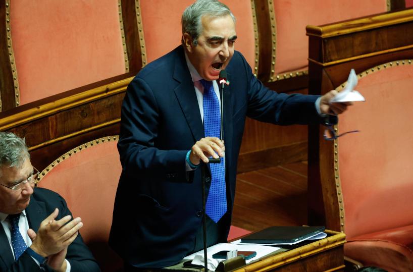 Gasparri, maggioranza raccoglierà per prima firme referendum