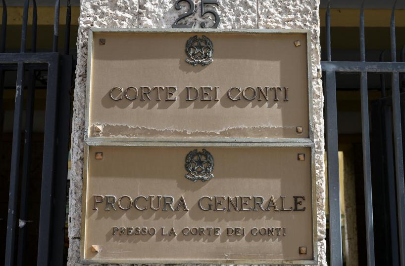 C.Conti, nessun giudizio su Ponte, valutazioni giuridiche