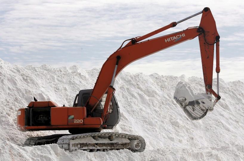 Cina, 'stop a controlli su export terre rare e a tasse portuali'