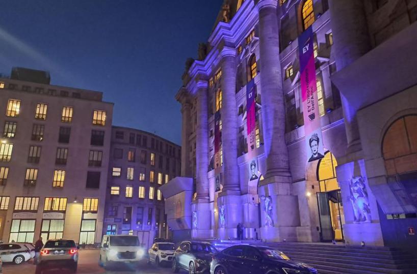 Borsa: lieve ribasso a Milano (+0,06%), vendite su Tim e Intesa