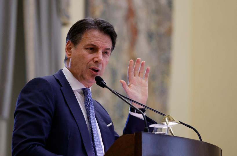 Conte, governo si preoccupa di rendere i politici intoccabili