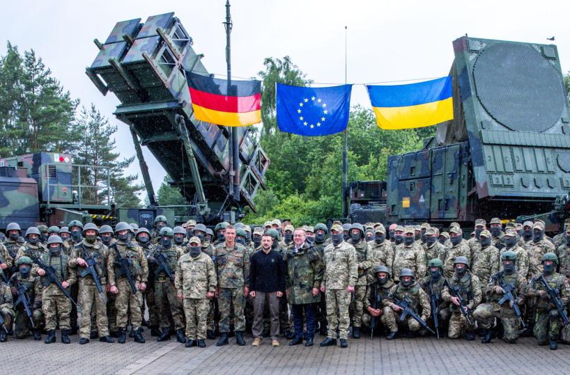 Zelensky, arrivati i Patriot dalla Germania, grazie Merz