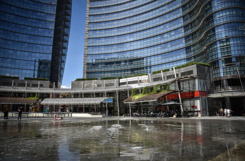 'M'hanno accoltellata', donna in prognosi riservata a Milano