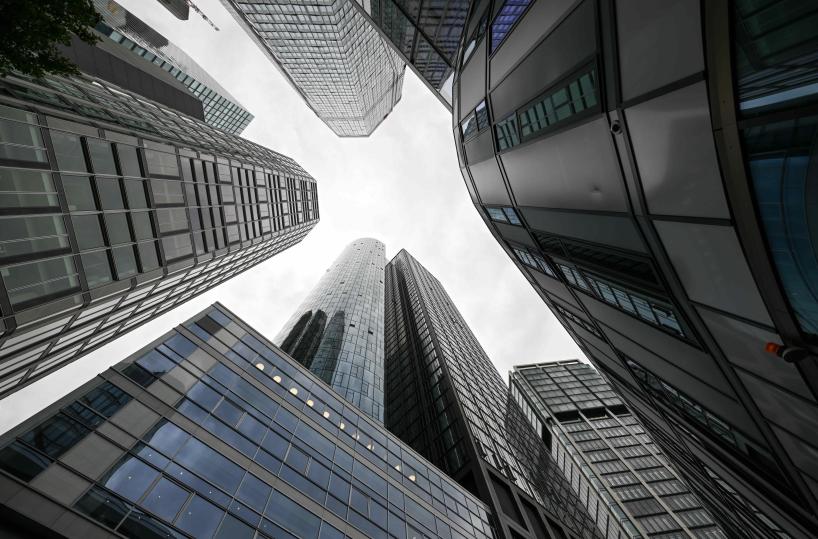 Borsa: Europa negativa, future Usa deboli, Milano -1,2%