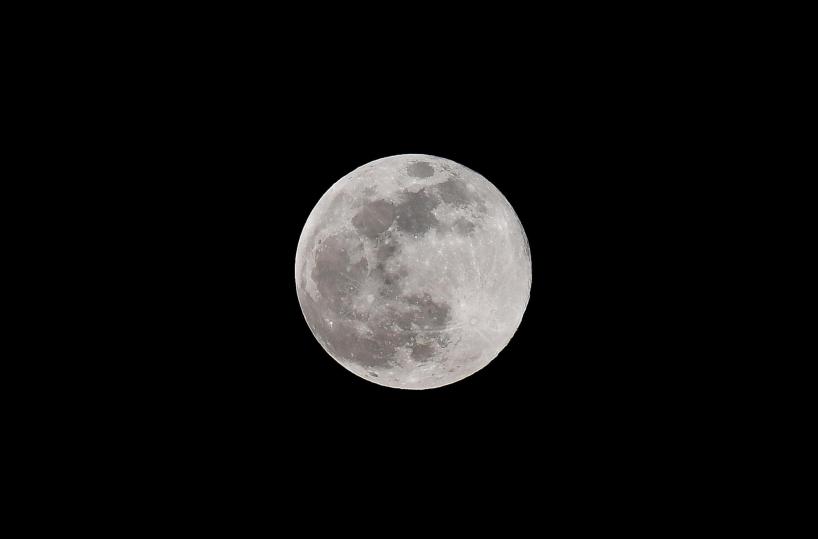 Il 5 novembre arriva la Superluna: è la più grande del 2025. Si potrà ammirare anche in Puglia e in Basilicata