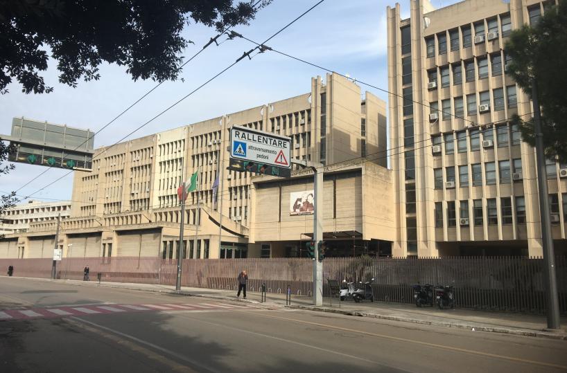 Testa di capretto sulla tomba del padre del gip di Lecce