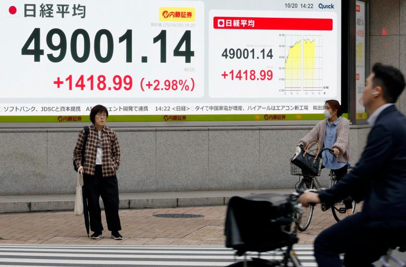 Borsa: bene l'Asia con i tecnologici, svetta Hong Kong