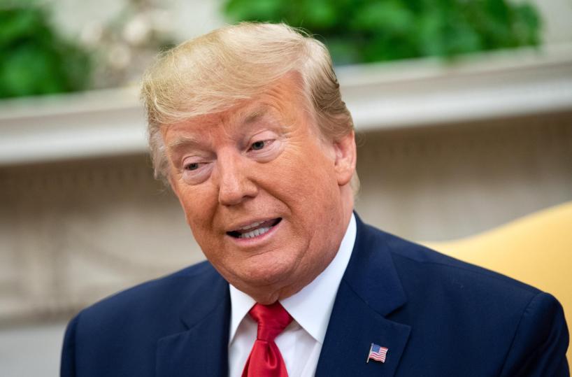 Email Epstein, 'Trump ore a casa mia con una ragazza'