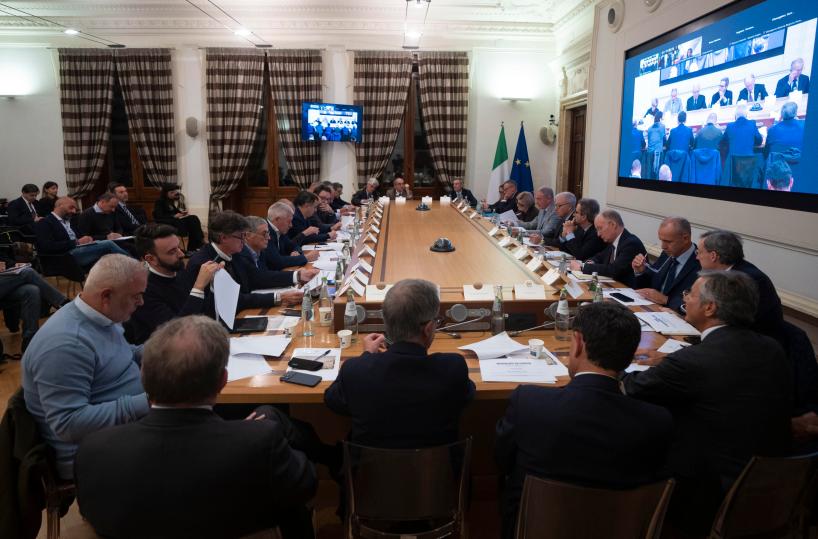 Il governo convoca sindacati su vicenda Ex Ilva martedì 18