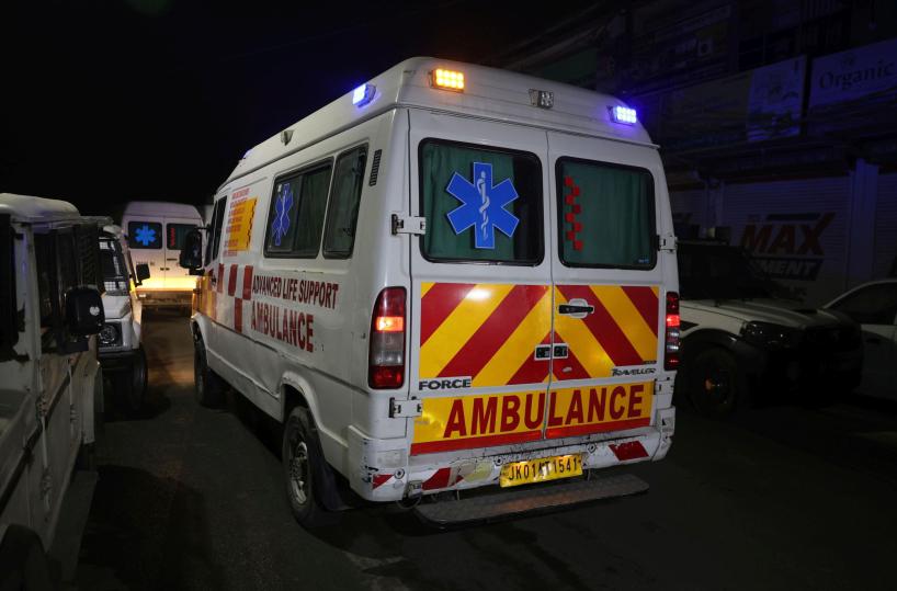 Esplosione in una stazione di polizia a Nowgam, 8 morti