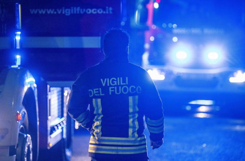 Frana travolge casa, persona estratta viva, due dispersi