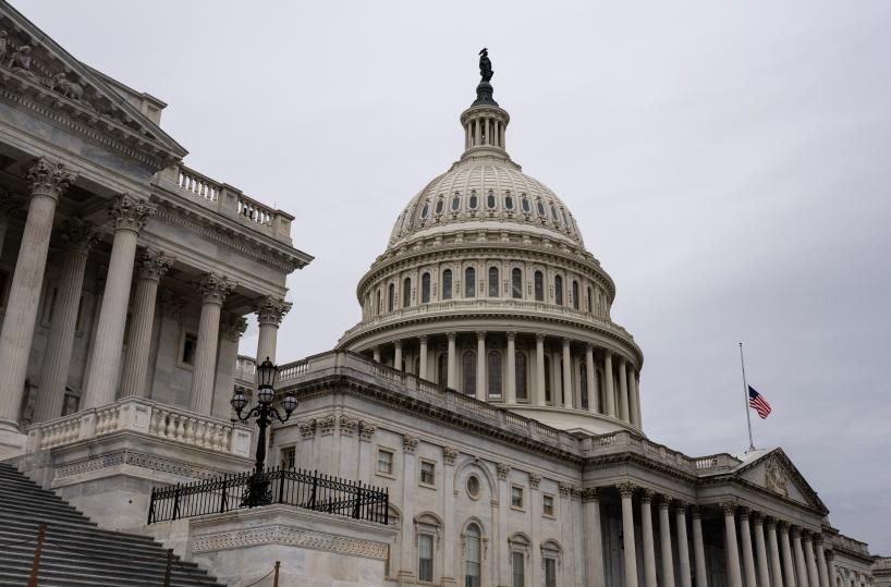 Senato Usa approva la legge per divulgare i file Epstein