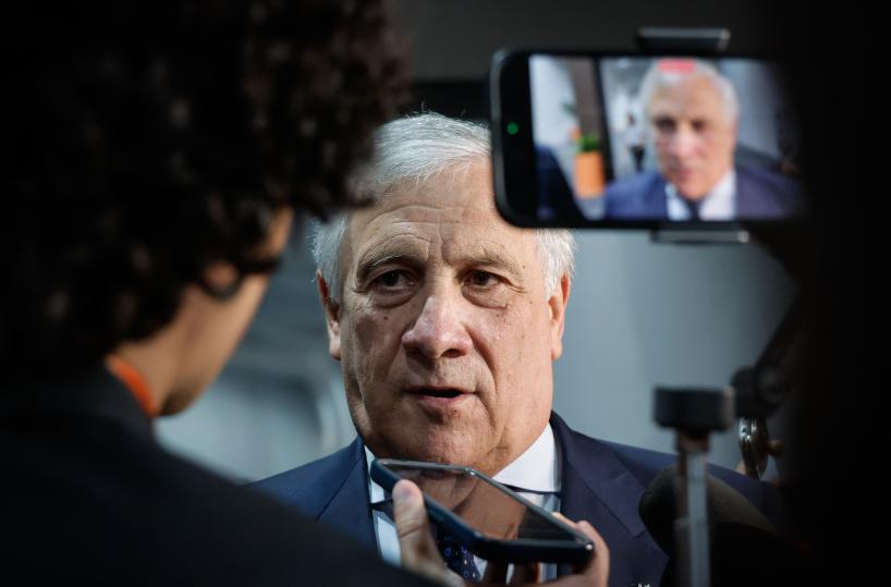 Tajani, 'l'Europa deve avere un ruolo nella pace per Kiev'