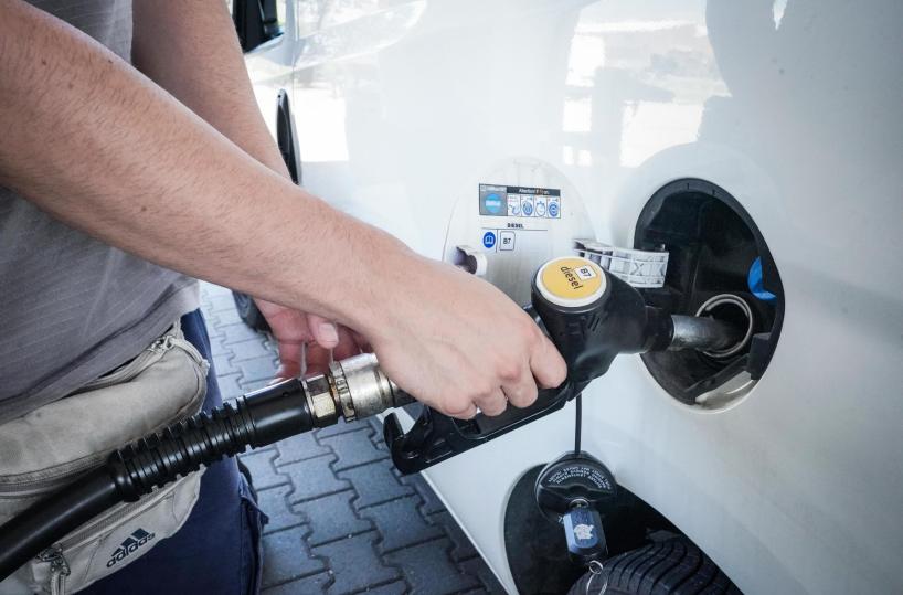 Prosegue l'aumento del gasolio auto, self a 1,714 euro/litro