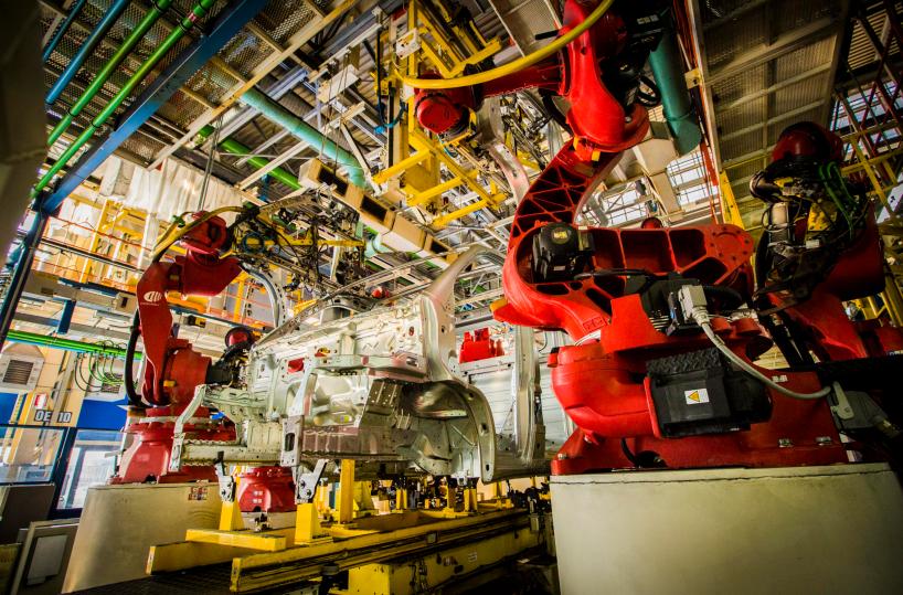 Confindustria, produzione migliora ma lontana dal pre-Covid