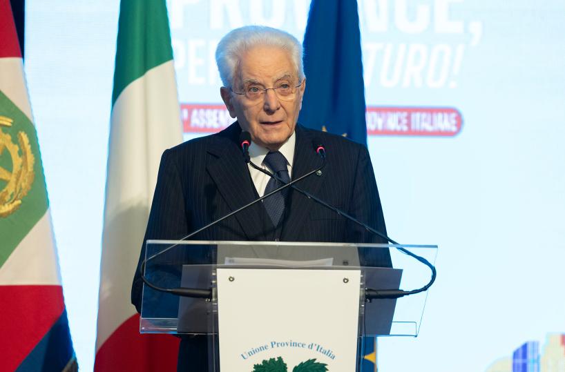 Mattarella, è tempo di iniziative di pace nel Mediterraneo