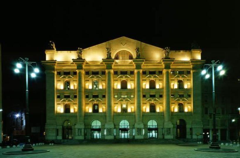 Borsa: Milano chiude in rialzo, +0,21%