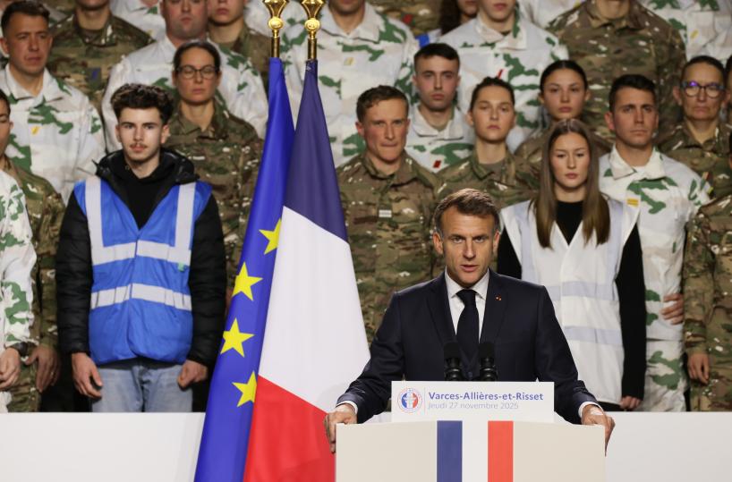 Macron vara servizio militare volontario da estate 2026
