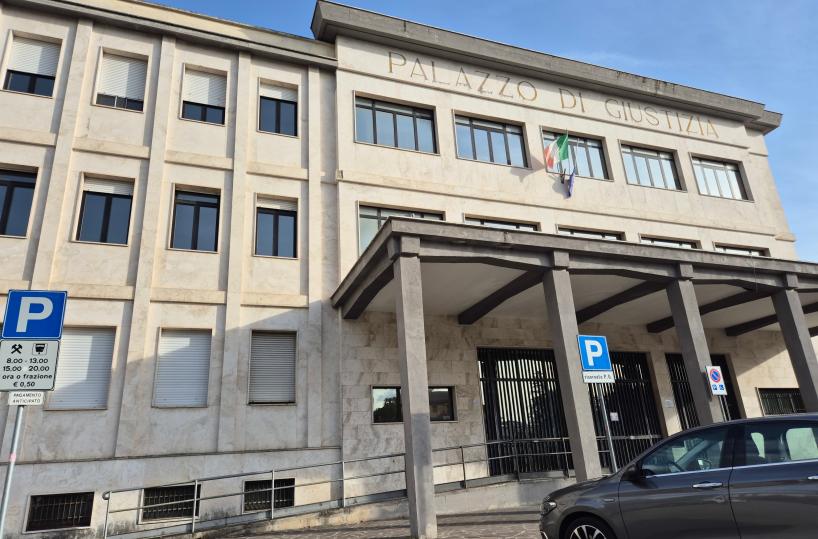 12enne abusata a Sulmona,14enne in carcere 'torturato'