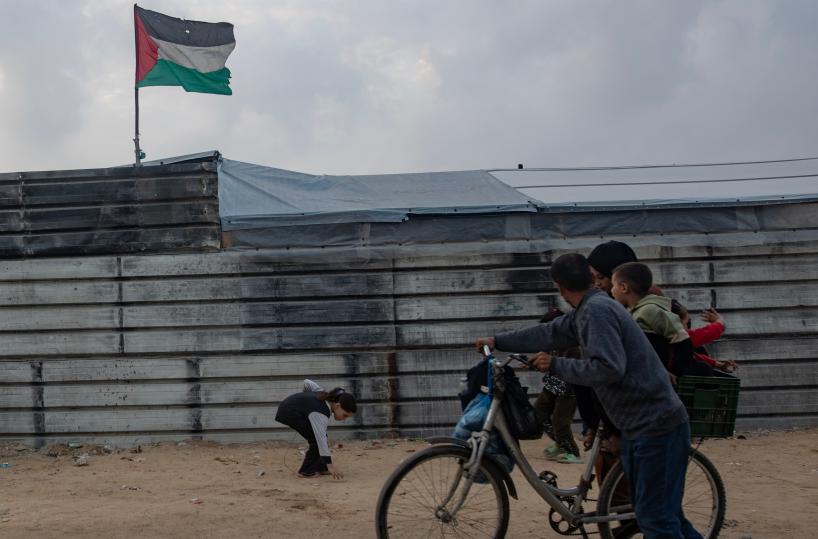 Media, due bambini uccisi da drone israeliano a Khan Yunis