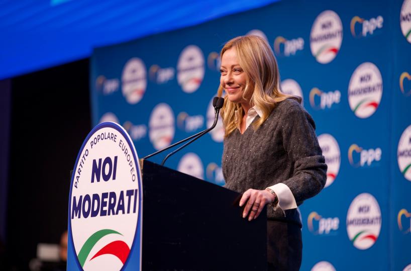 Meloni, grave suggerire responsabilità stampa per violenze