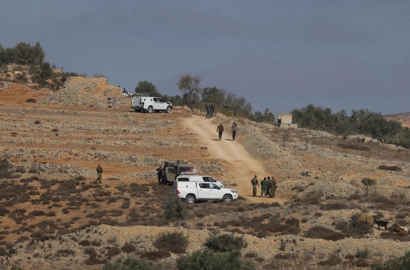 Volontaria, 'aggrediti dai coloni con calci e pugni'