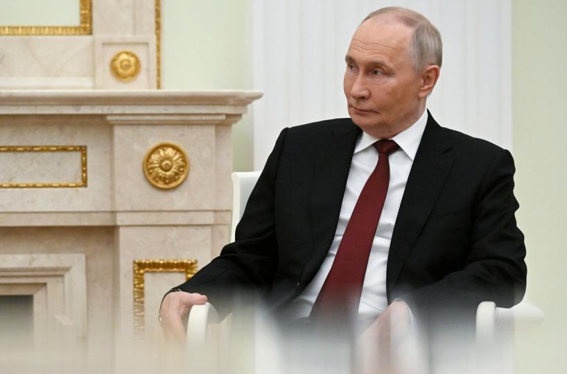 Putin, 'prepararsi per continuare a combattere'