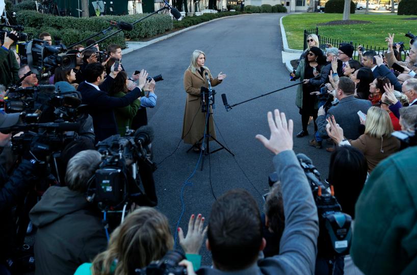 La Casa Bianca chiede agli americani di 'segnalare' le fake news