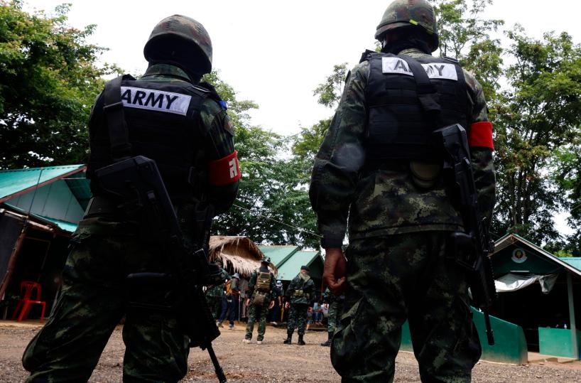 Thailandia, attacchi aerei contro esercito cambogiano