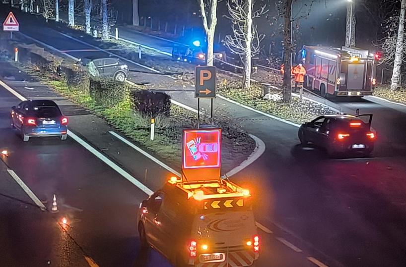 La bimba morta sull'A5, l'incidente provocato da un furgone poi fuggito