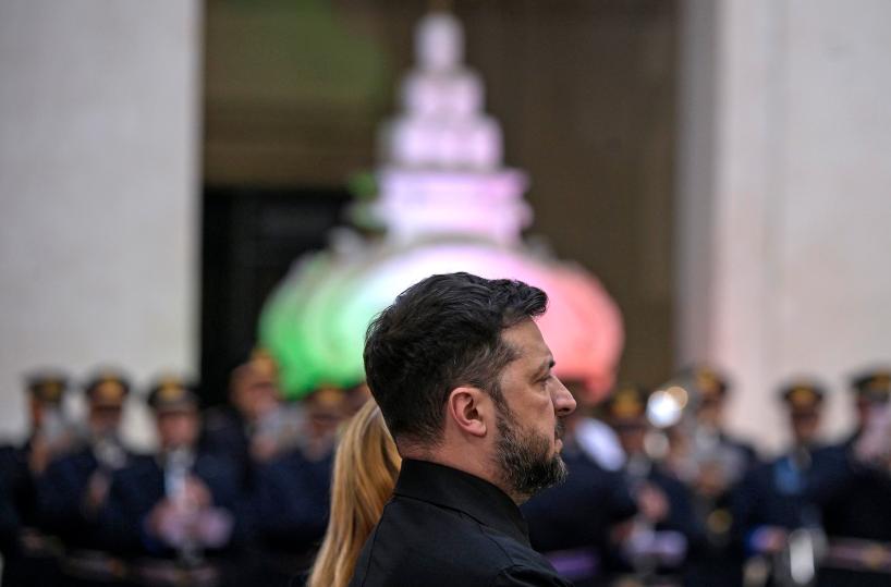 Zelensky, 'se sarà garantita la sicurezza delle urne si può votare entro tre mesi'