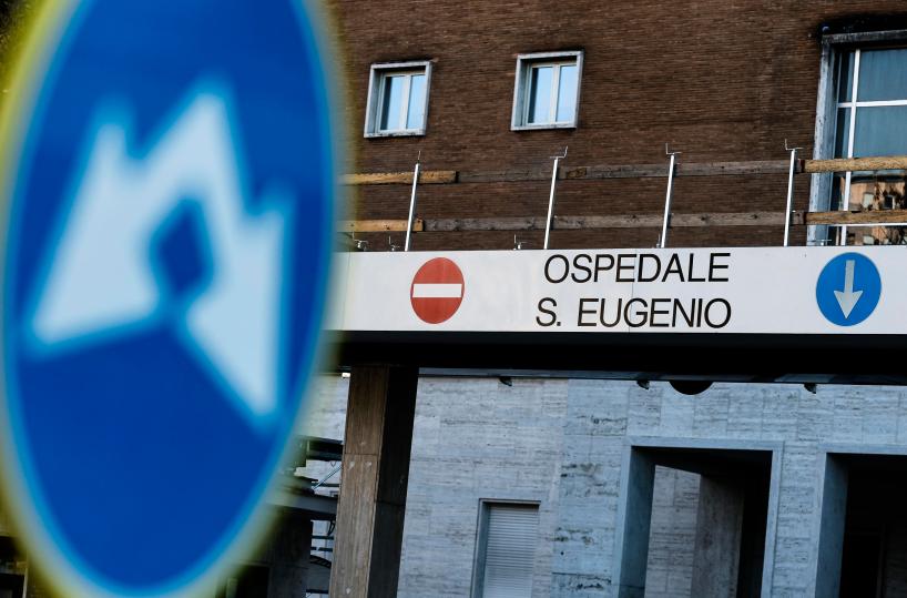 La Asl Roma 2 apre un fascicolo e sospende il primario arrestato