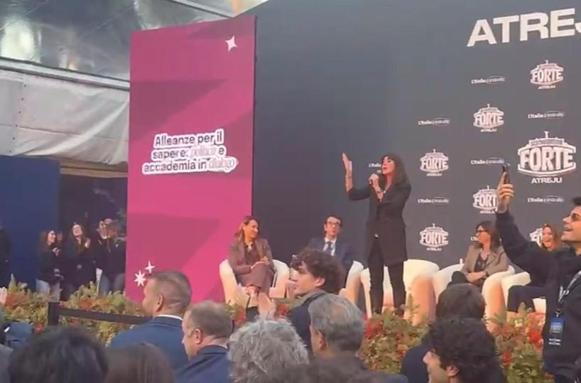 Forza Italia, solidarietà a Bernini per le contestazioni ad Atreju