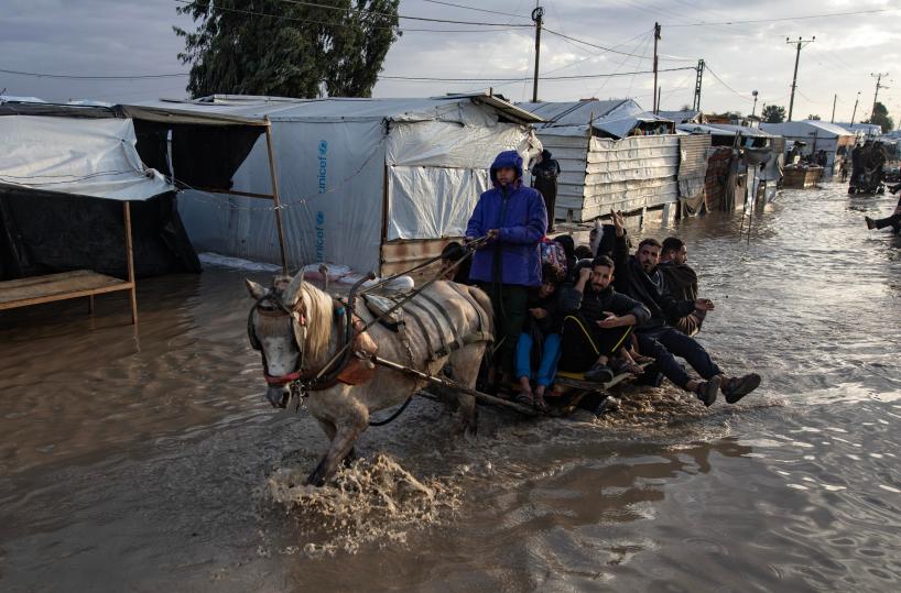 Media, 'uno altro neonato e un bambino di 9 anni morti di freddo a Gaza'