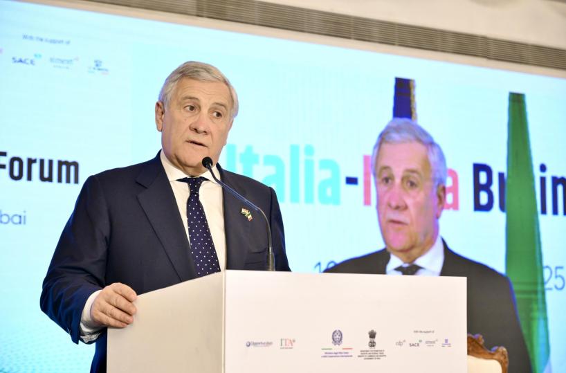Tajani, Gedi? C'è libero mercato, ma meglio se resta in mani italiane
