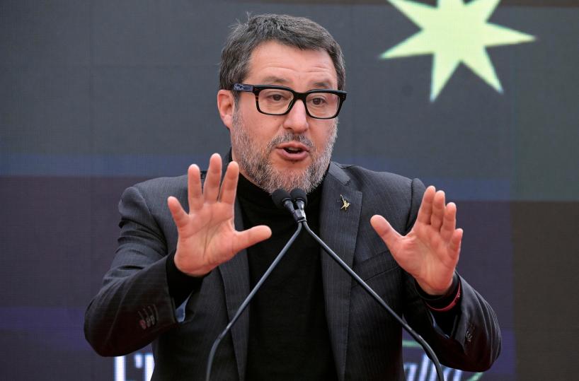 Salvini, liberi di usare i contanti, non siamo in Venezuela