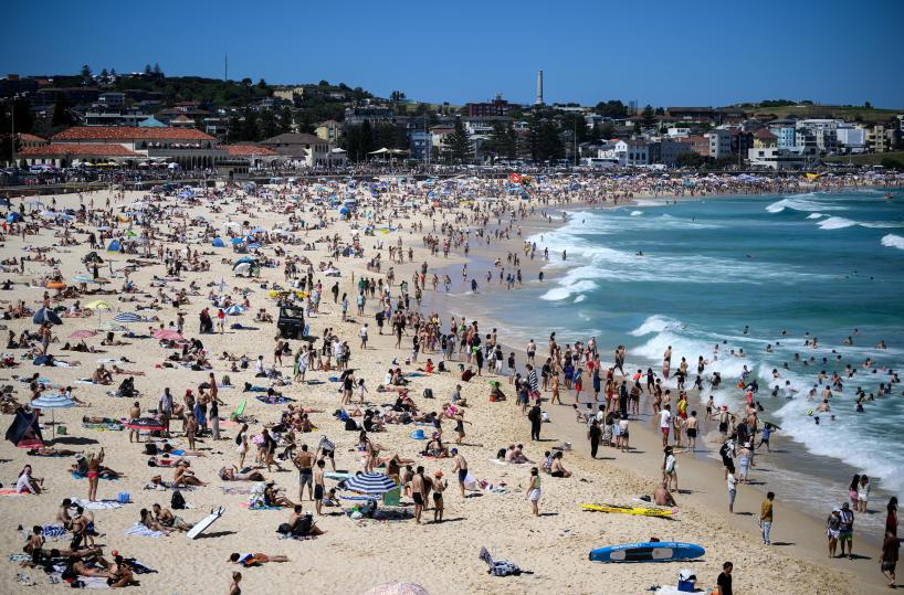 Media, in Australia sparatoria di massa a Bondi Beach, a Sydney