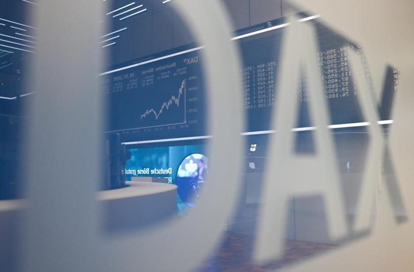 Borsa: l'Europa riduce il rialzo con Wall Street in calo