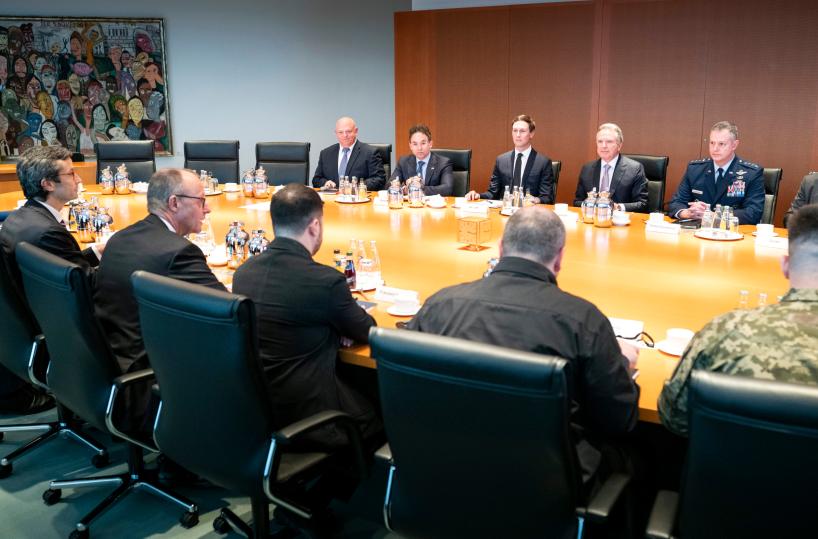 Merz, stasera Witkoff e Kushner ai colloqui con gli europei