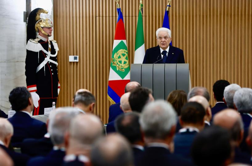 Mattarella, spesa per difesa poco popolare ma mai cos&igrave; necessaria