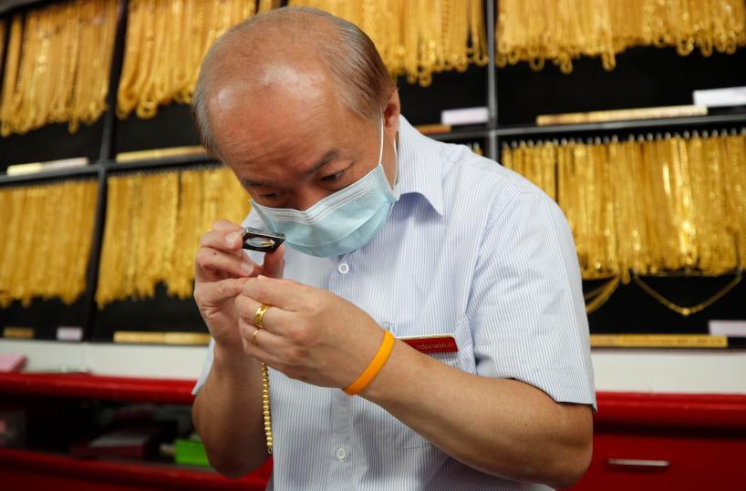 Oro sopra i 4.500 dollari in Asia sull'onda del taglio dei tassi Usa