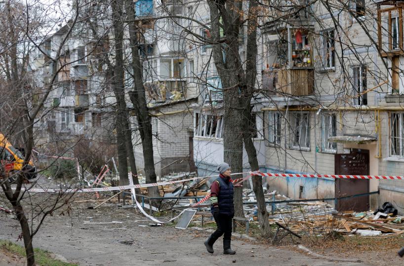 Danni da bombardamenti e feriti nella notte nella regione di Kiev