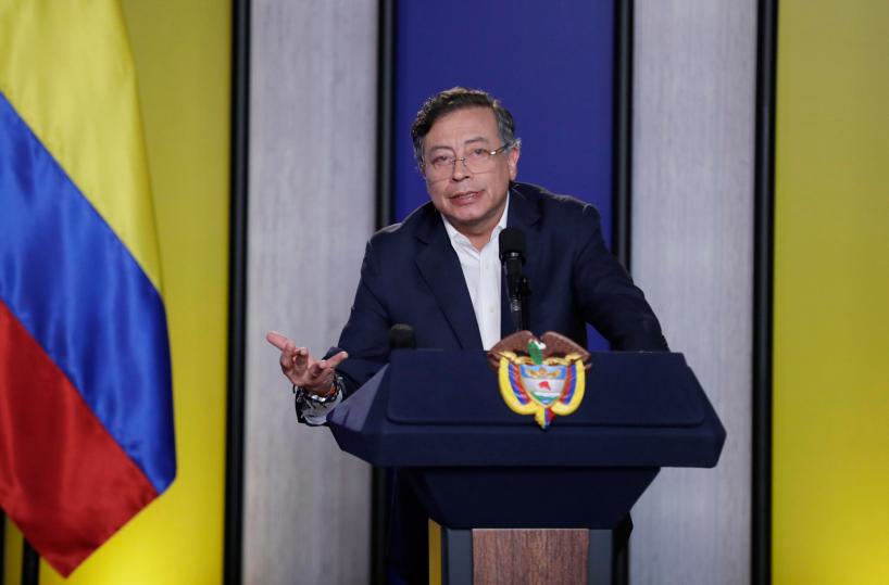 Il presidente colombiano riorganizza i vertici militari in vista del 2026