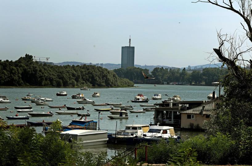 A Belgrado rimossa con successo una bomba Usa inesplosa