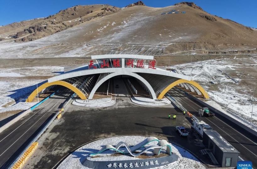 Aperto in Cina lo Tianshan Shengli, tunnel stradale 'pi&ugrave; lungo del mondo'