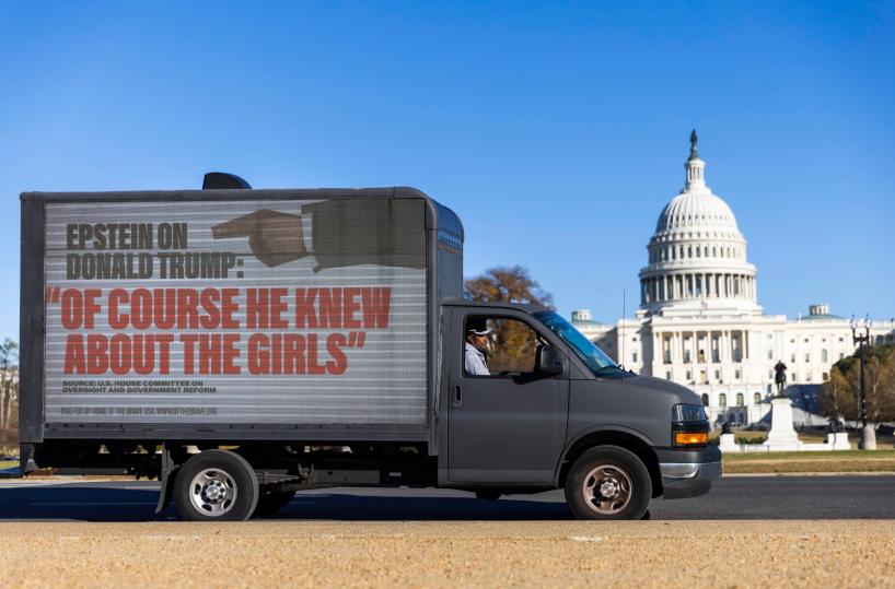 Il Wsj rivela: Epstein venne cacciato da Mar-a-Lago dopo le lamentele di una dipendete