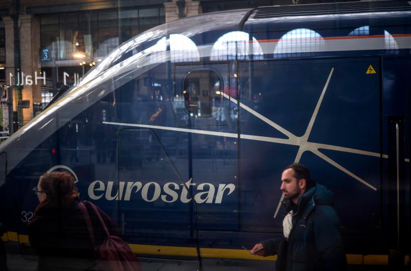 Eurostar annuncia la ripresa di tutti i servizi, 'ma possibili ritardi'