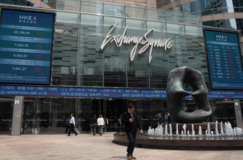 Borsa: l'Asia chiude positiva, si guarda alla tecnologia