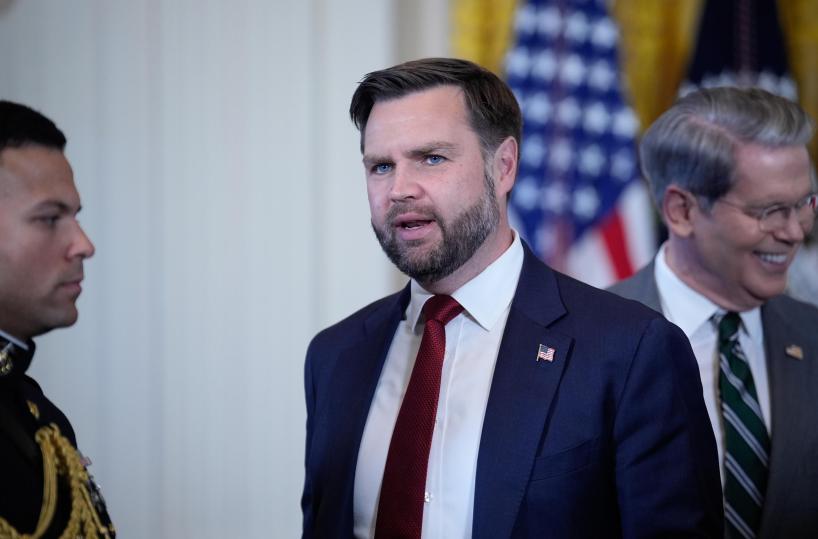 Vance, Trump aveva offerto a Maduro diverse vie d'uscita