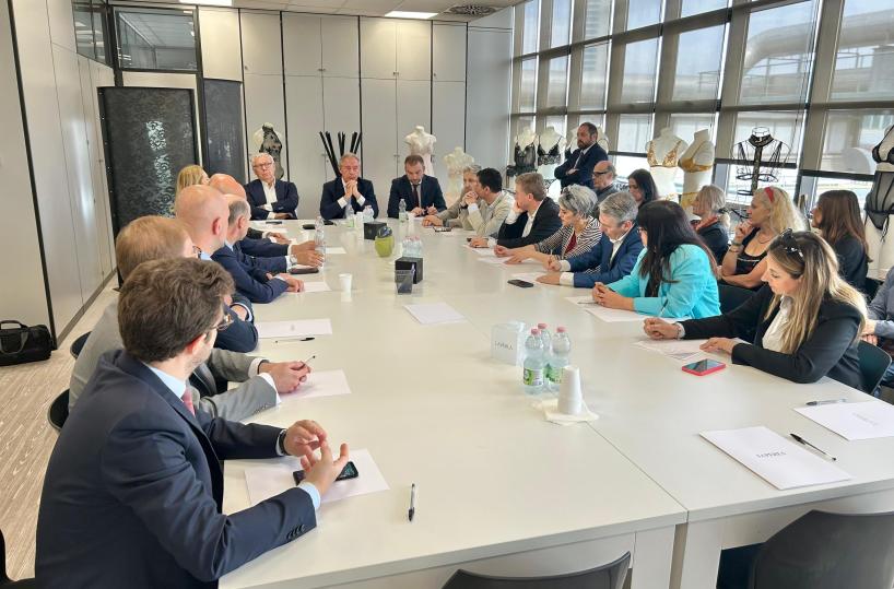 Mimit, 27 intese su vertenze industria, salvaguardati 14mila posti